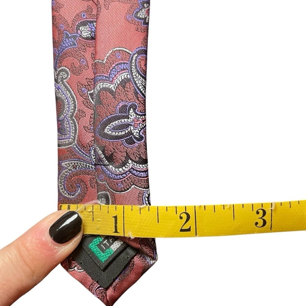 Brand Q Pink Purple Paisley Neck Tie Microfiber Career Office Easter Business‎ - Picture 9 of 9